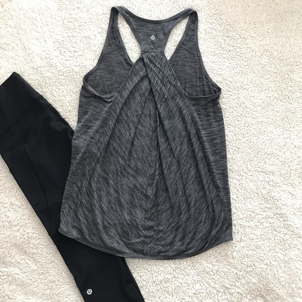 Like New!✨Lululemon Tank 6 - Picture 3 of 8